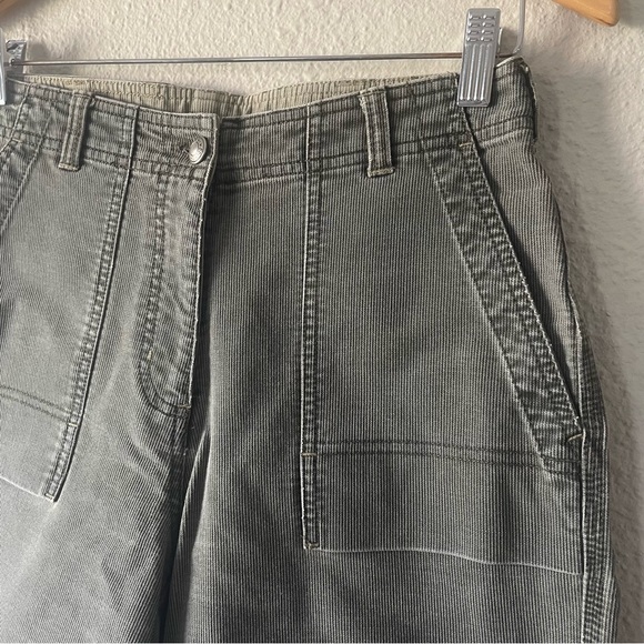 Woolrich Cotton Corduroy Shorts Women’s 4 Army Green 6” Inseam Outdoor Hiking - Picture 6 of 14